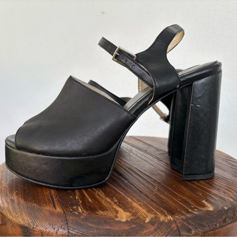 Black Urban Outfitters Platform Women's chunky heel shoes in size 9